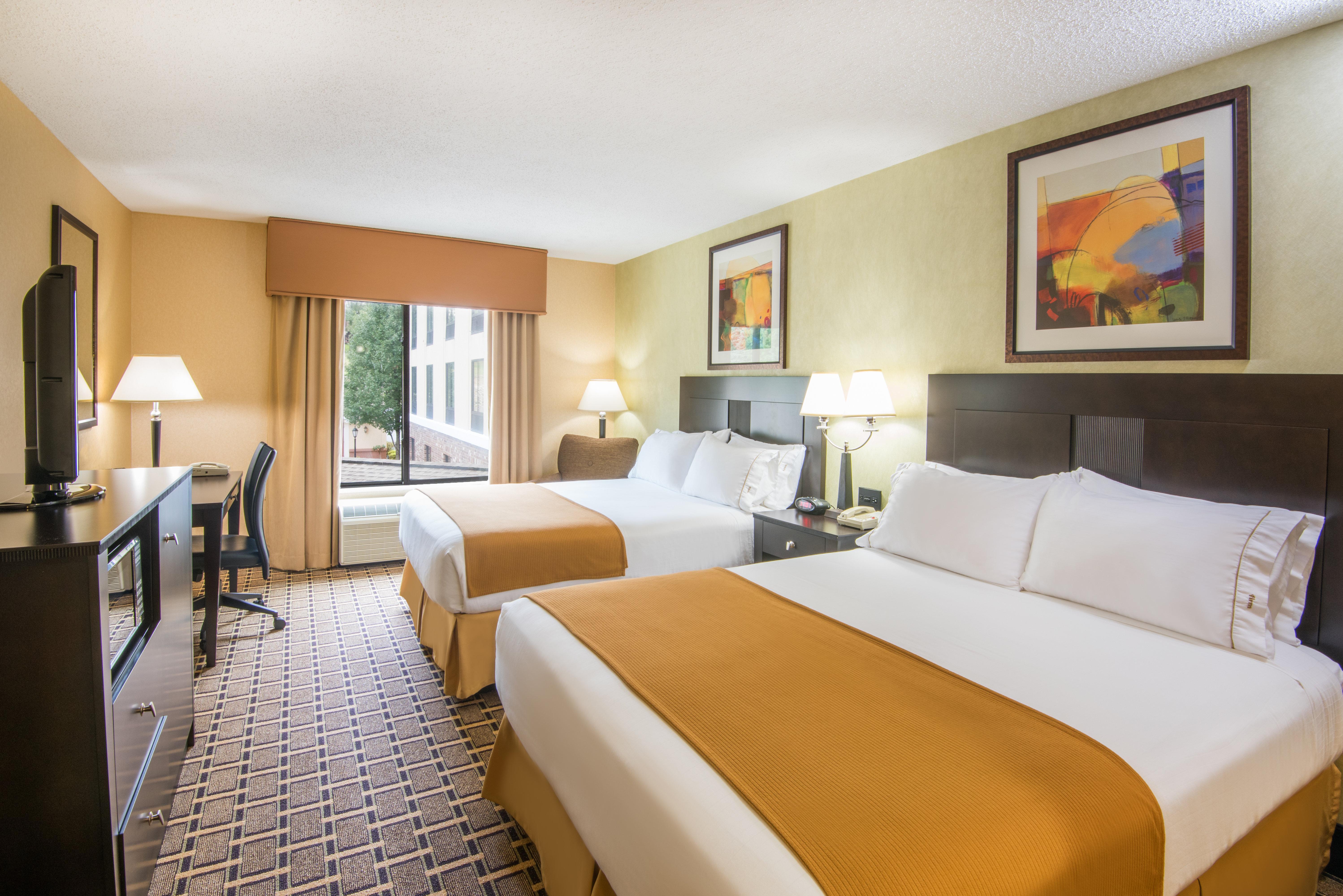 Holiday Inn Express & Suites - Sharon-Hermitage By Ihg West Middlesex Exterior foto