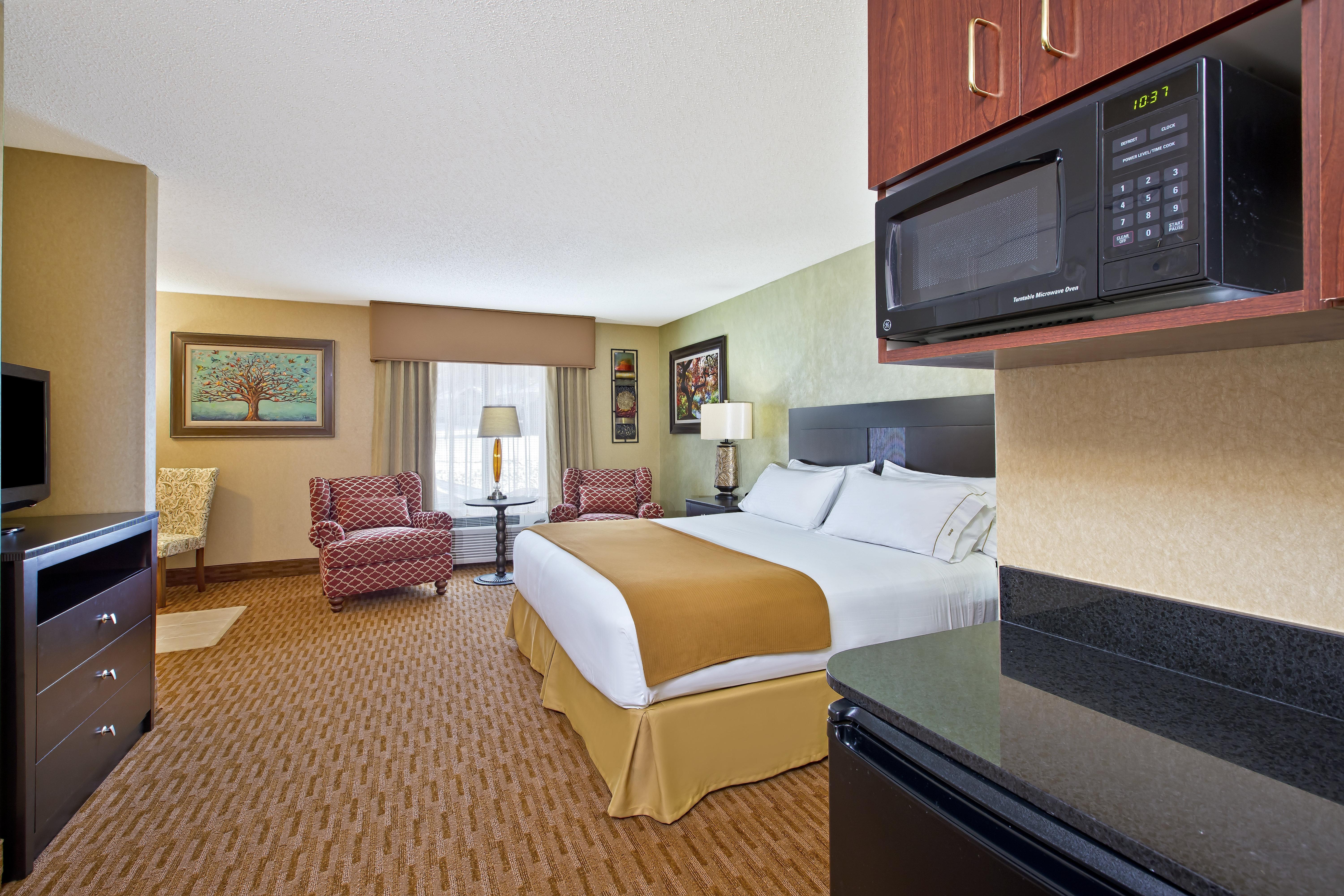 Holiday Inn Express & Suites - Sharon-Hermitage By Ihg West Middlesex Exterior foto